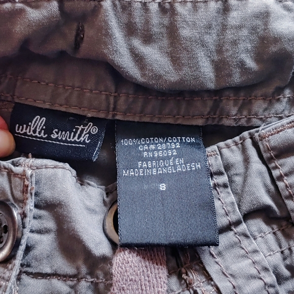 Women's shorts with drawstring at waist. By Willi Smith. Size 8. - Picture 3 of 5